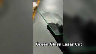 Carré de découpe laser en verre vert de 3 mm