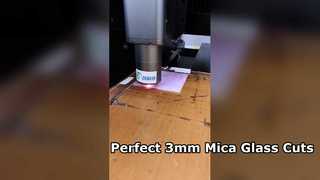Carré de découpe laser en verre mica coloré de 3 mm
