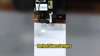 Verre ultra blanc de 2 mm découpé au laser avec coin carré arrondi